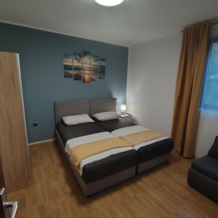Apartman Hric -50M Od Plaze- Mali Lošinj Εξωτερικό φωτογραφία