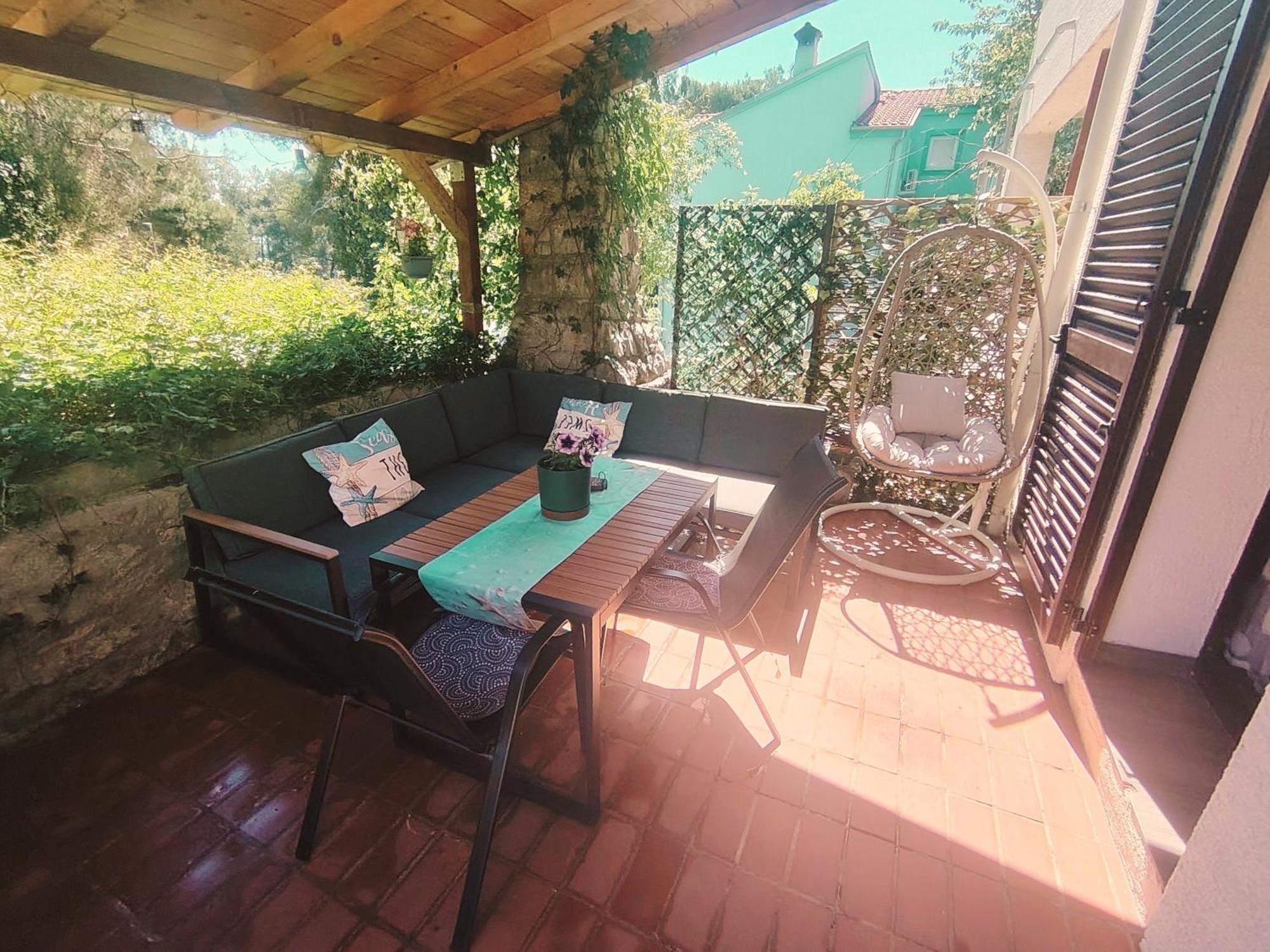 Apartman Hric -50M Od Plaze- Mali Lošinj Εξωτερικό φωτογραφία